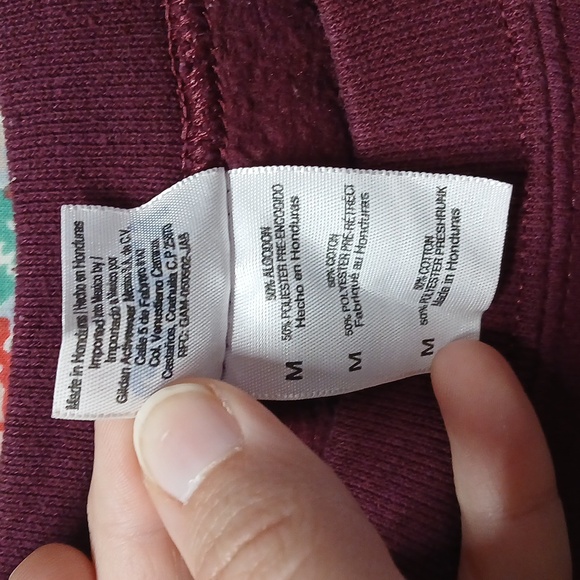 Gildan Fresh Generation Maroon Sweater, Size M - Picture 7 of 9